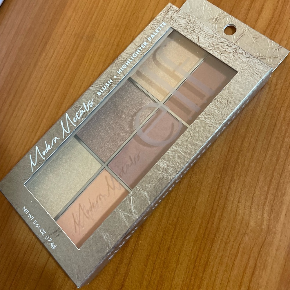 E.L.F Modern Metals Blush Highlighter Palette